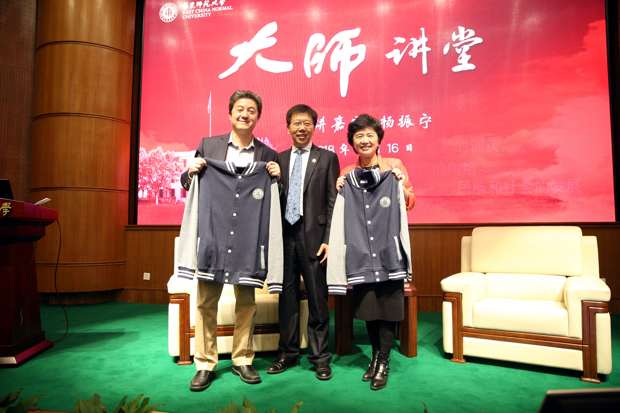 看网上张首晟的阴谋论，很多人沉浸在科学家热爱祖国，学成归国，被杀害的网剧情节中。