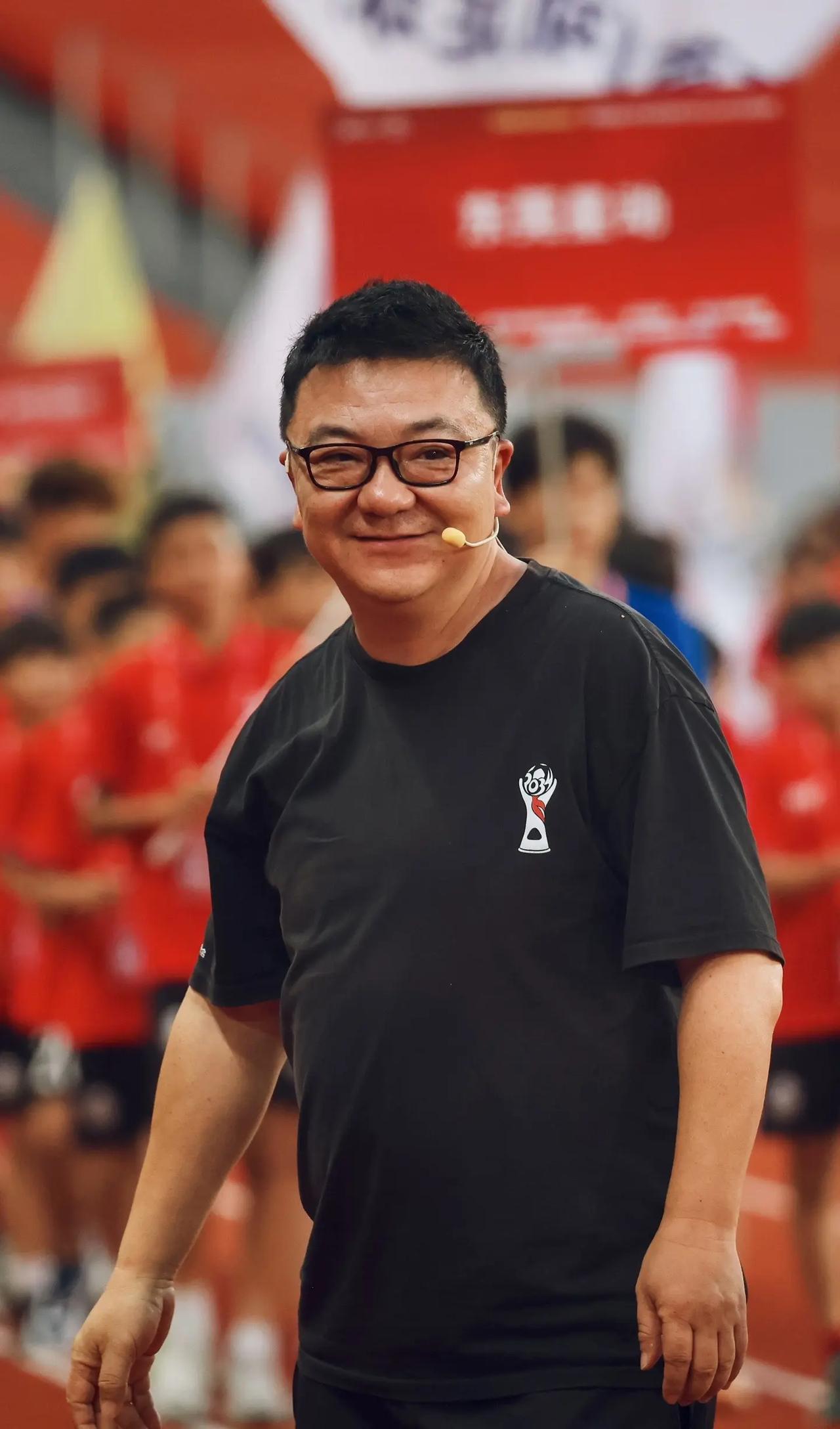 董路老师你就是中国足球界的老中医，虽然没有从医资格证，但是能治好中国足球的顽疾！