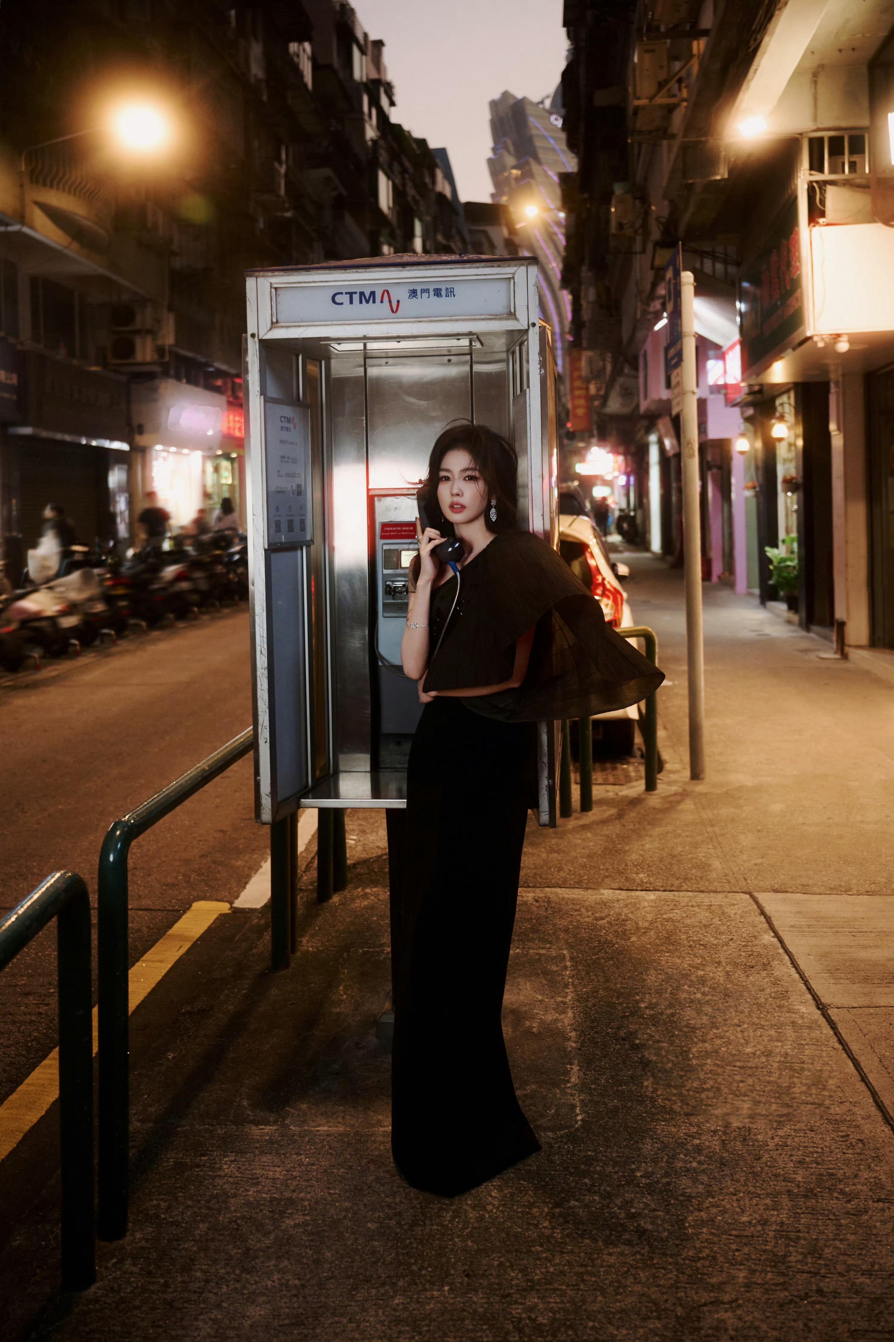 港风女神！白鹿2025尖叫之夜造型出炉～白鹿尖叫之夜最早出图