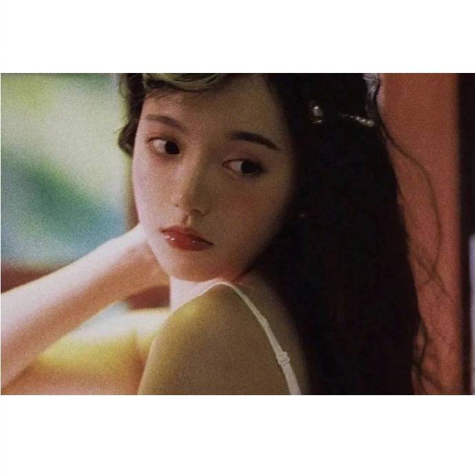 "宇宙山河浪漫  生活点滴温暖  都值得我前进" ​​​​