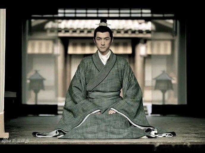 胡歌古装的神胡歌十年后王者归来 张居正官宣胡歌，胡歌的古装造型绝了，十年后回归，