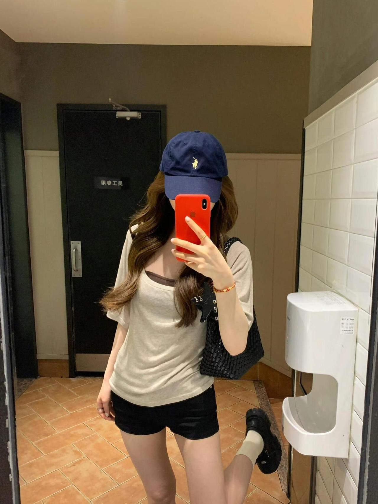 前几天从公司茶水间听来一件八卦，差点震碎我三观。

复婚还要第二次彩礼，这种事儿
