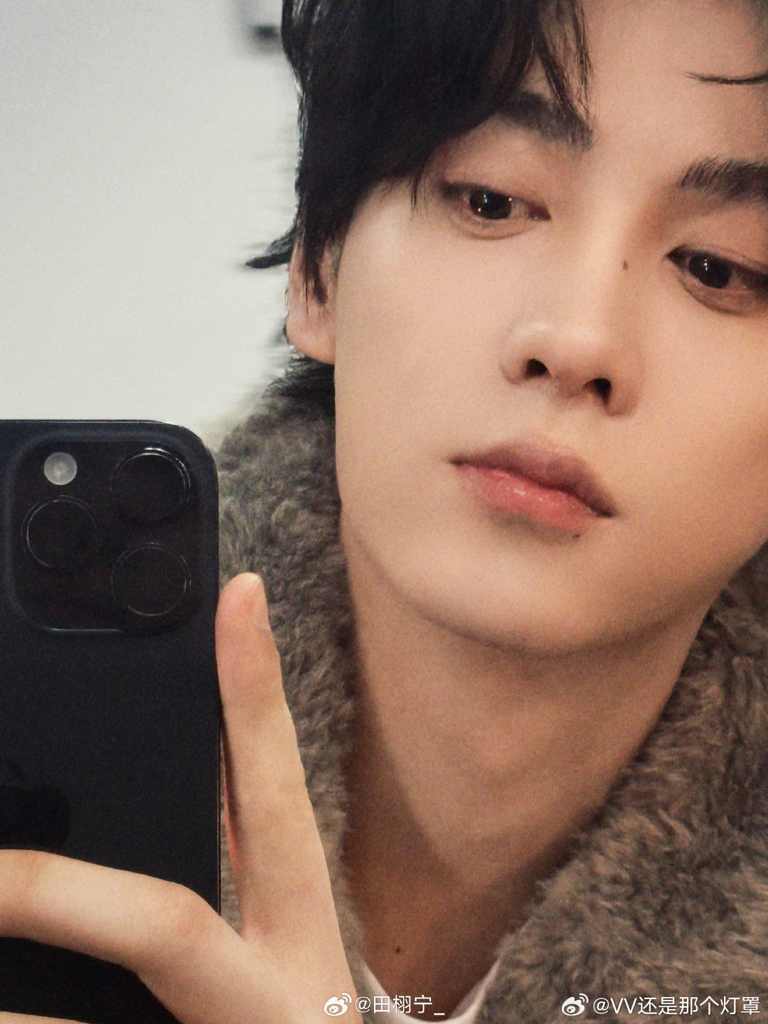 田栩宁晒金元宝元宵噗哈哈哈雷霆文案！怕你们扒是不是冻货这把自认有库存了！喜欢这种