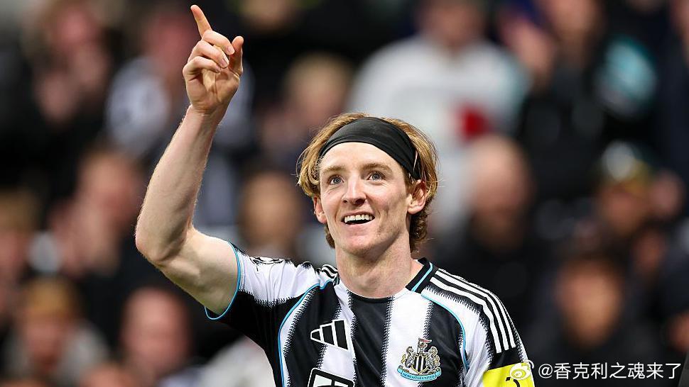 电讯报纽卡记者透露戈登可能在今夏以合适价格离开纽卡斯尔联，这位边锋的估值超过1亿