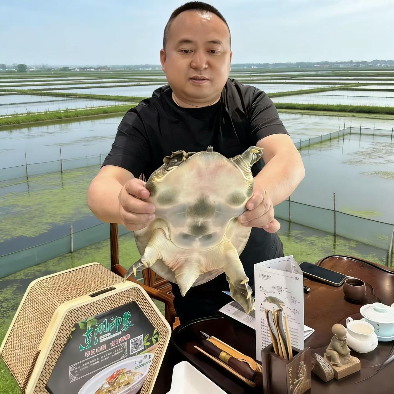 东湖印象：以匠心守初心，把湘北湘菜熬成岁月的诗

文/中国湘菜文化大师邓杰

在