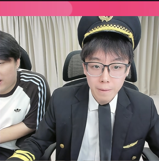 哎呦我陈泽咋都穿上制服了 