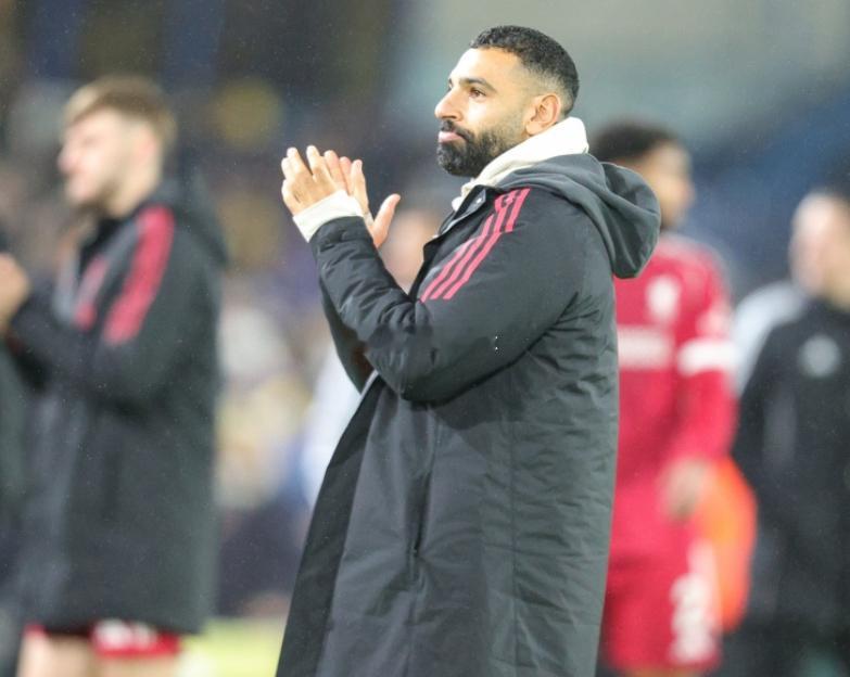 萨拉赫此前在赛后接受采访，表示与斯洛特关系已破裂，并认为自己成为球队替罪羊。英媒