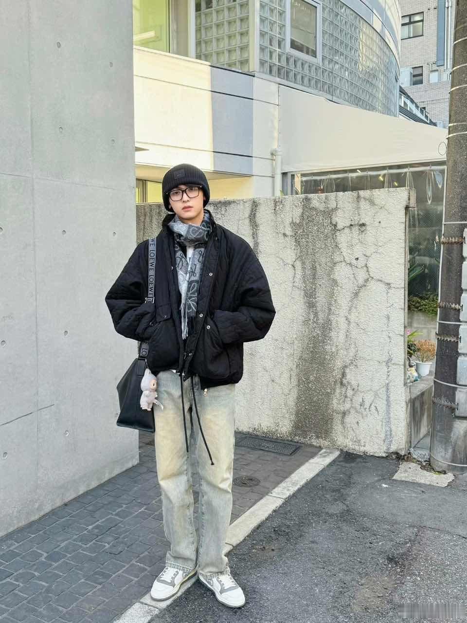 唐九洲演我在正式场合闯祸披荆斩棘直播唐九洲再一次巩固了自己综艺之神的称号！end