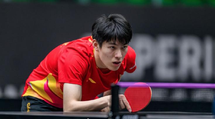 【国乒男单现状】
王楚钦：男单绝对主力，洛杉矶奥运周期领军人物。
林诗栋：高开低