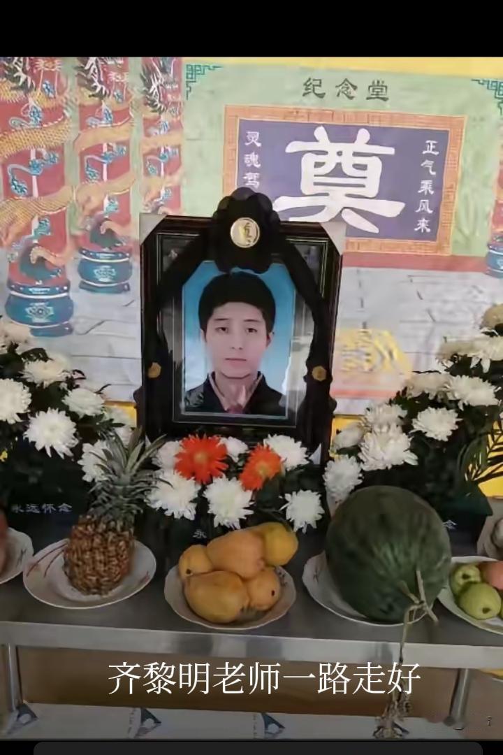 教师身体健康状况不容忽视，带病工作不是最好方式。
6月21日网上报道就有两位中青
