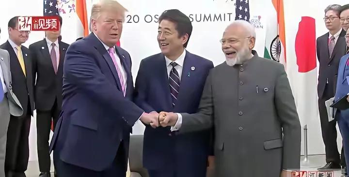 爱人的眼神[吃瓜群众]