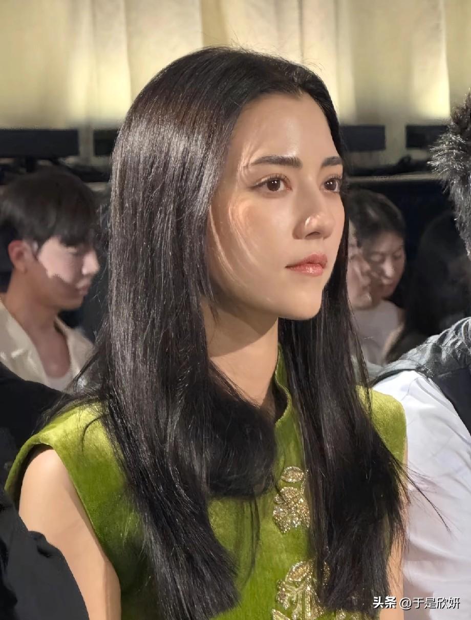 从《封神》妲己到国风旗袍，娜然靠“中式清冷感”赢麻了，内娱终于找对审美晒图笔记大