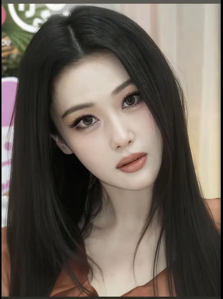 内娱四大美女，除了张馨予，刘亦菲名副其实，还有谁？  