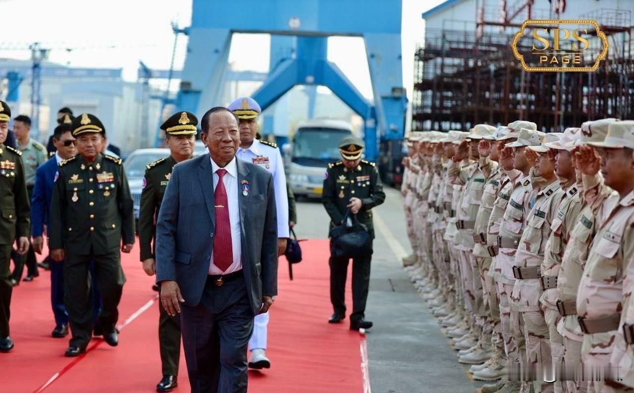 一艘中国制造的护卫舰即将抵达柬埔寨交付，目前已完成海试。

9月20日，柬埔寨前