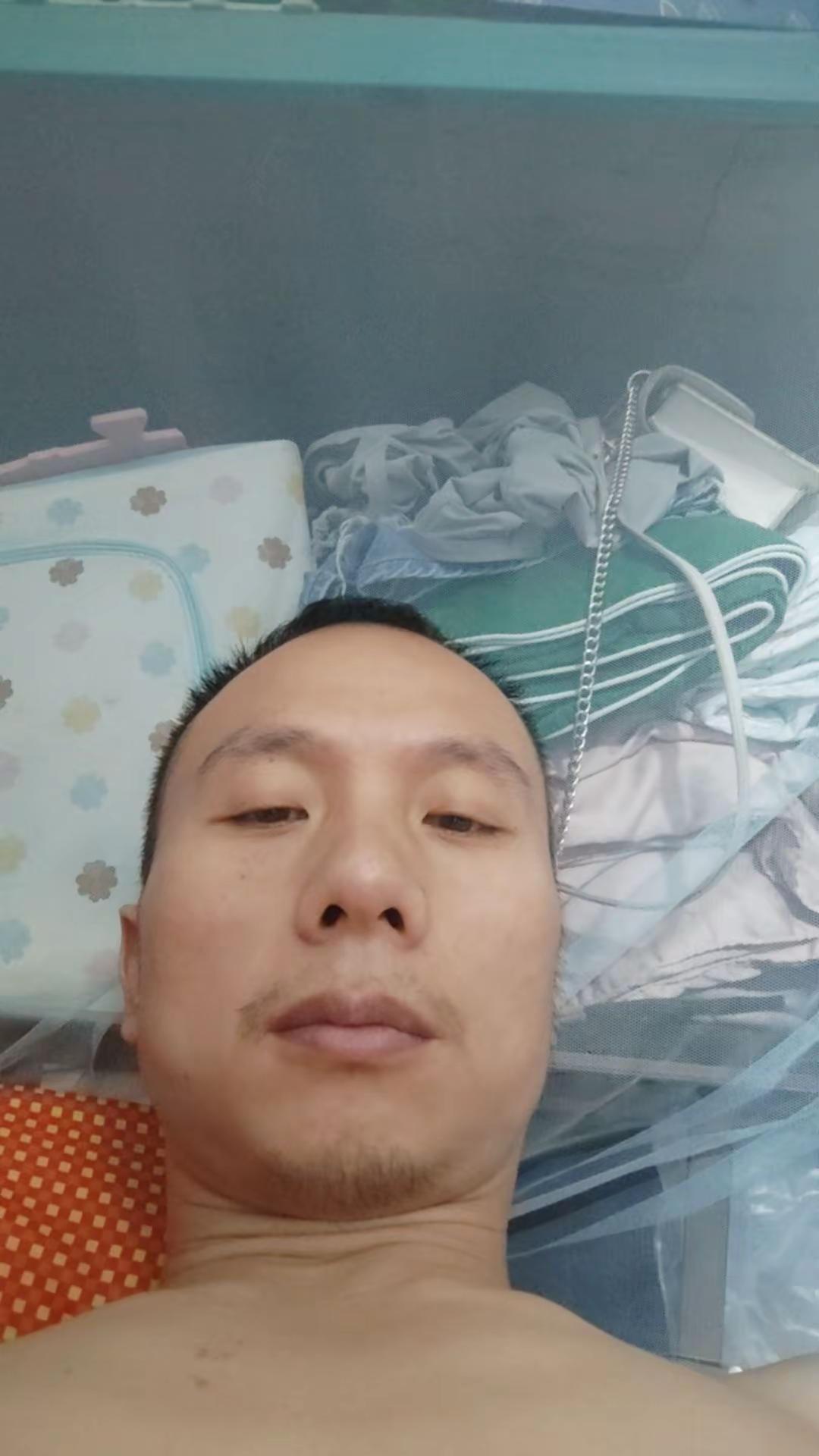 都是欠关心年代！谁的心里还有你
