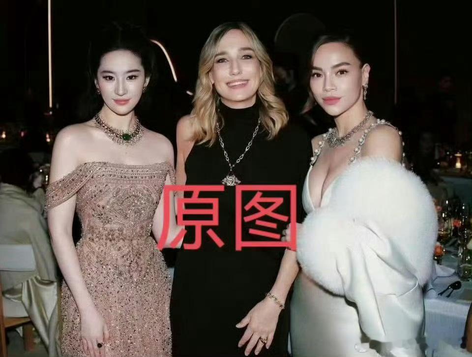 越南女星回应合照被刘亦菲裁掉了说实话，这位越南女星的回应，让刘亦菲多少有点难堪，