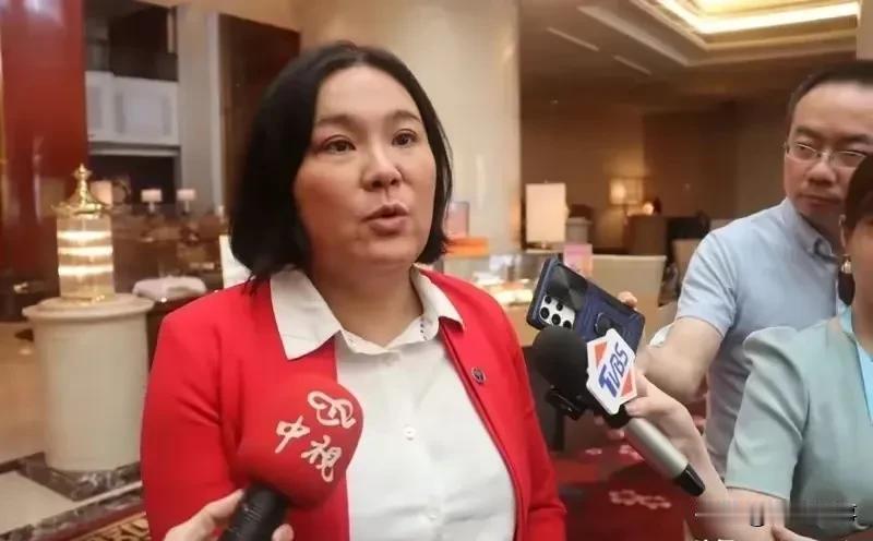 陈玉珍怒怼柯文哲！
   针对柯文哲4月27日表态傅崐萁及其立委组团访问大陆一事
