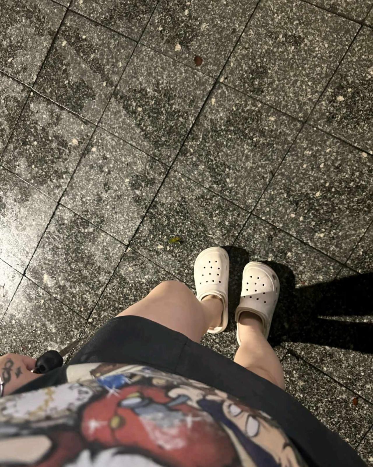 允许自己做自己
允许别人做别人允许自己做自己 无所畏惧做自己