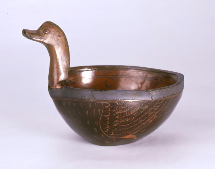 大美江苏一起拍 【打酒来！汉代漆器鸭形勺】在南京博物院年度大展“云飞扬——西汉广