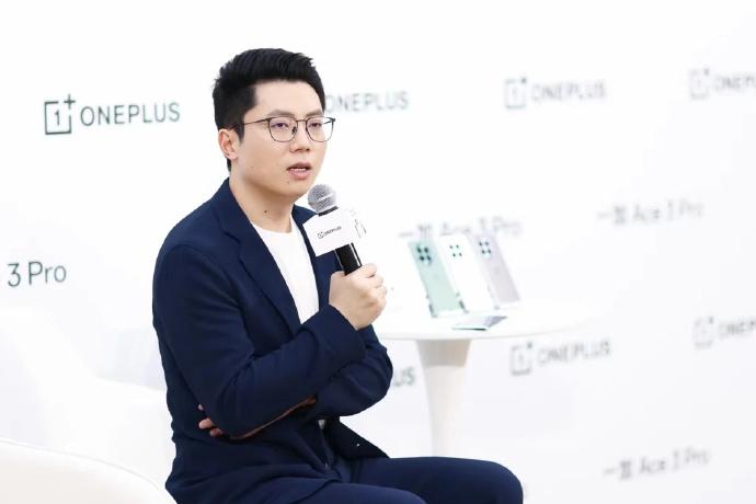 一加李杰谈安卓和苹果在AI领域的差异：未来AI的竞争局势，一方面取决于大家对技术