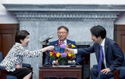 赖清德指责解放军在日本附近海域的正常演习“非常不恰当”。日本战机都已经飞到辽宁舰