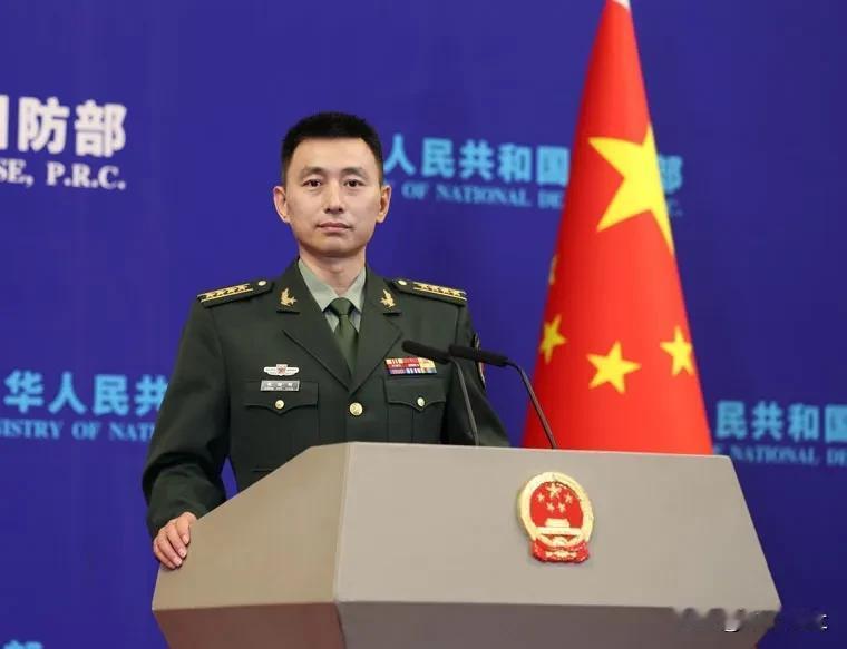 刚刚国防部新闻局副局长，国防部发言人张晓刚大校对美国涉台问题答记者问：
记者提问