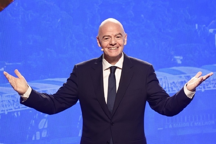 FIFA为中国足协提供超千万支持态度很给面子，因凡蒂诺选在任职10 周年这天专门