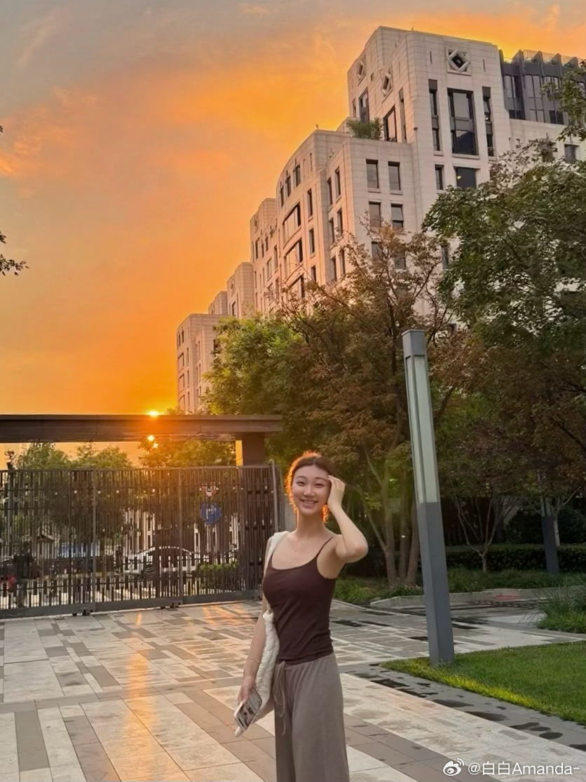 阳光下  ​​​