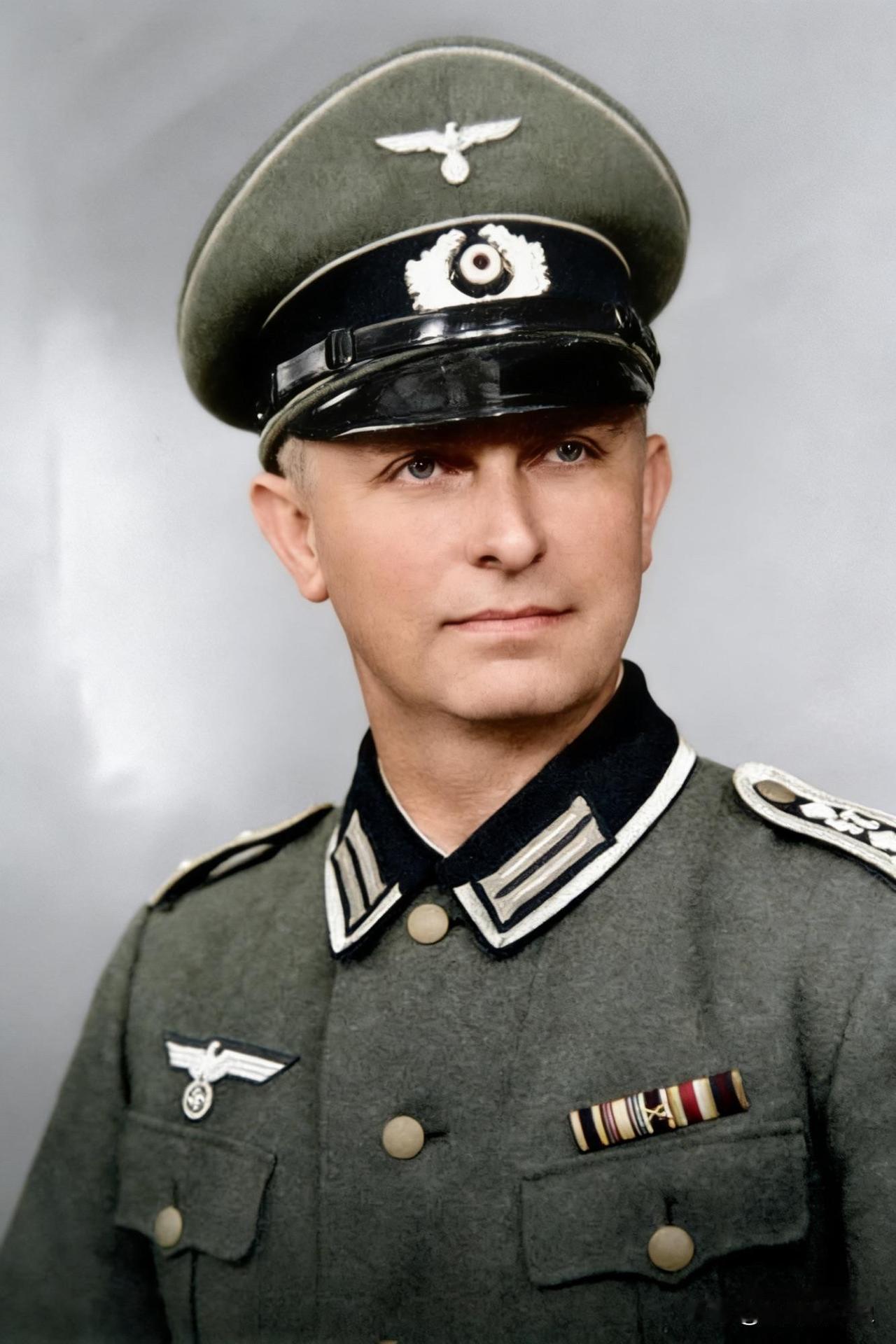 国防军上士

二战 历史老照片 二战 德国