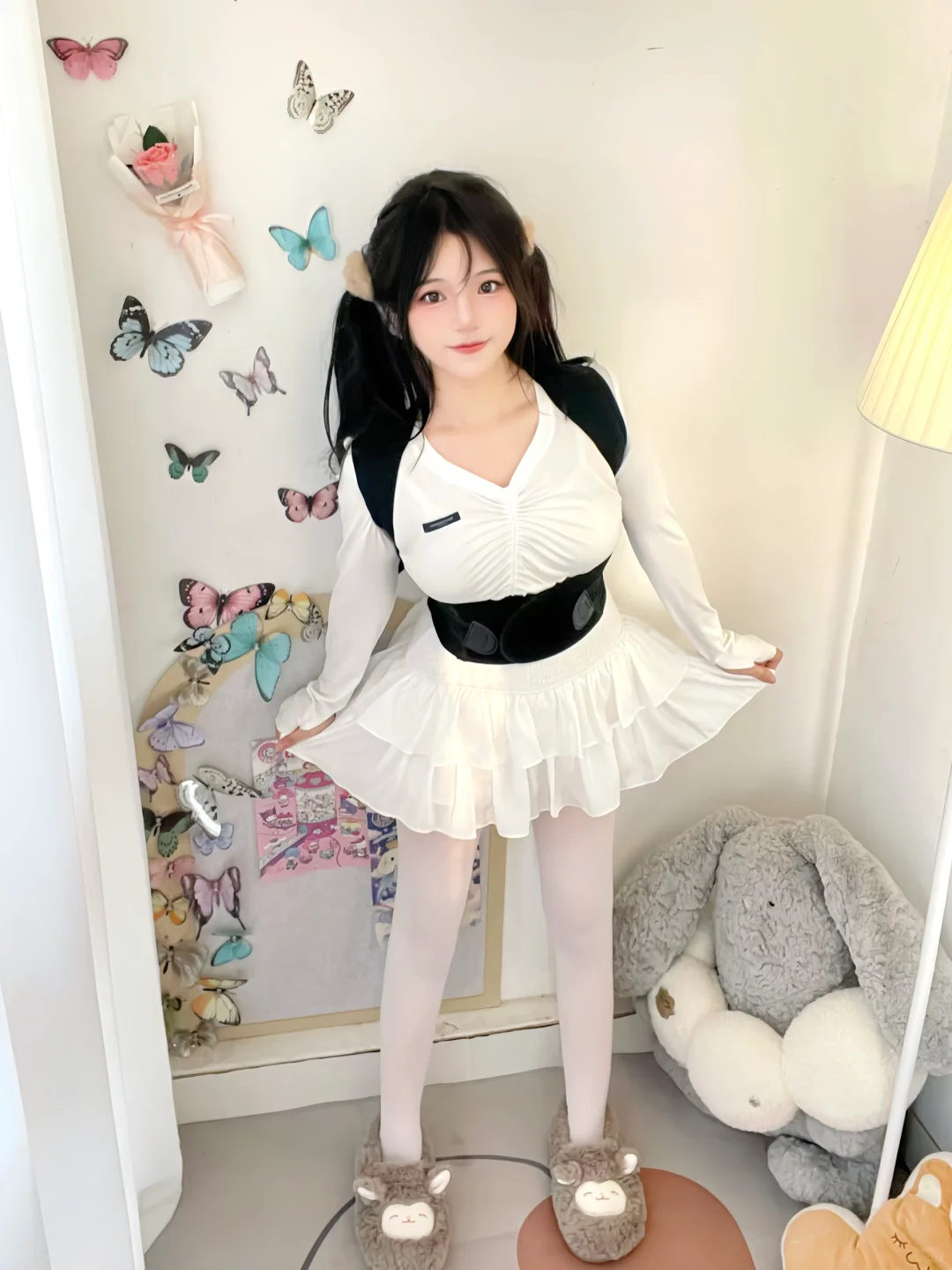 就是爱穿小白袜