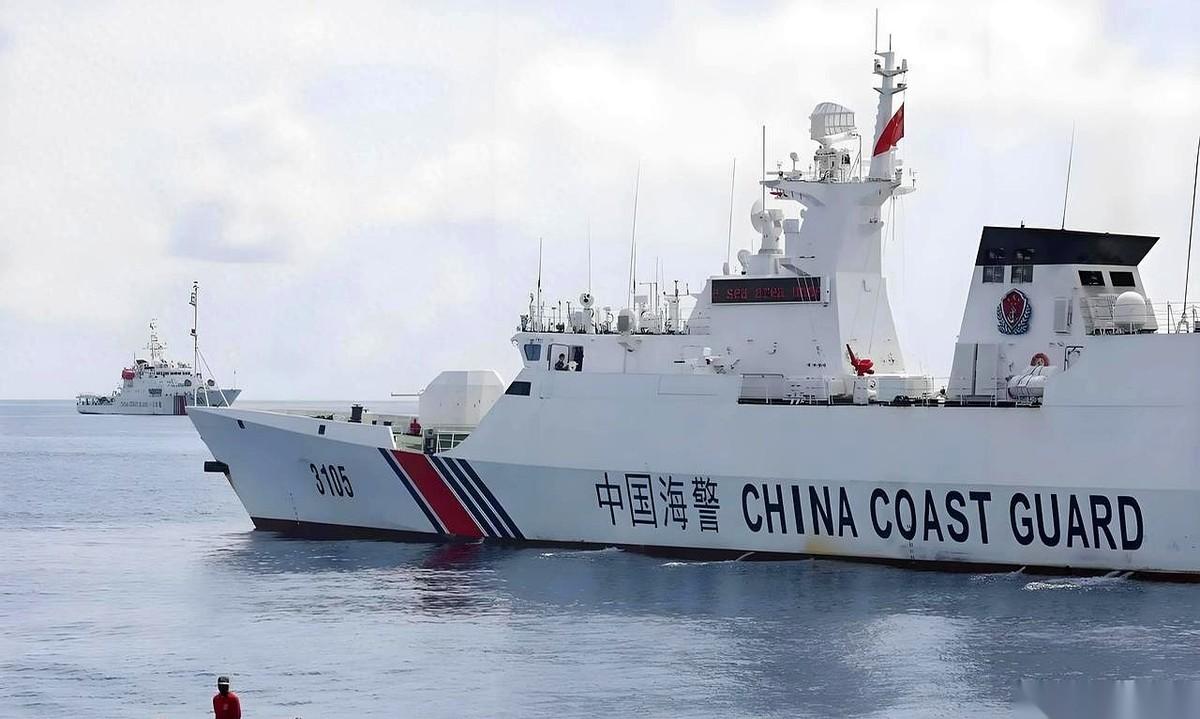南沙的狂风巨浪里，一艘70米长的越南货船说没就没了。
62条人命，在黑漆漆的深海