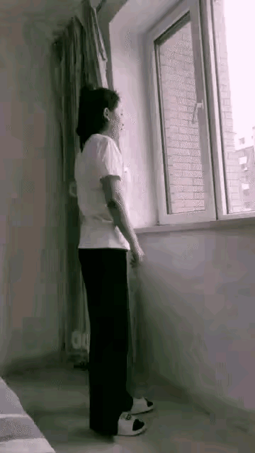 放过他吧，我朋友想认识你[大笑][大笑][大笑]