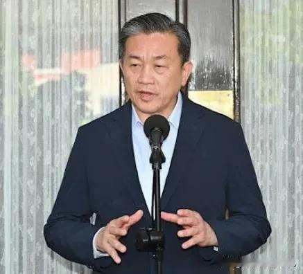 骨子里烂透的人，再怎么包装都藏不住真实底色。被大陆列入“台独”顽固分子清单的“王