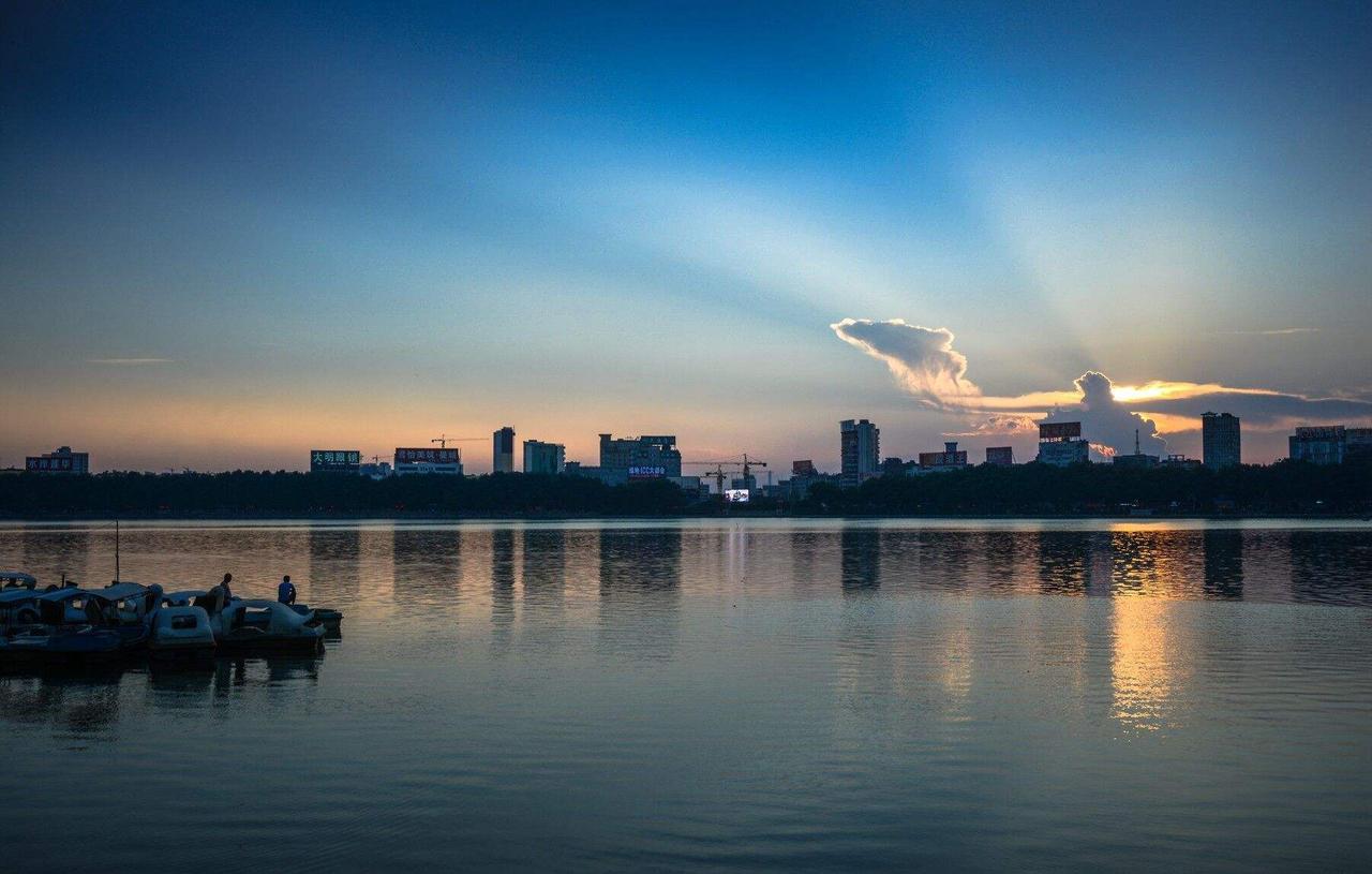 江西省一季度经济表现来了！

2026年江西第一季度GDP为8573.5亿元，实