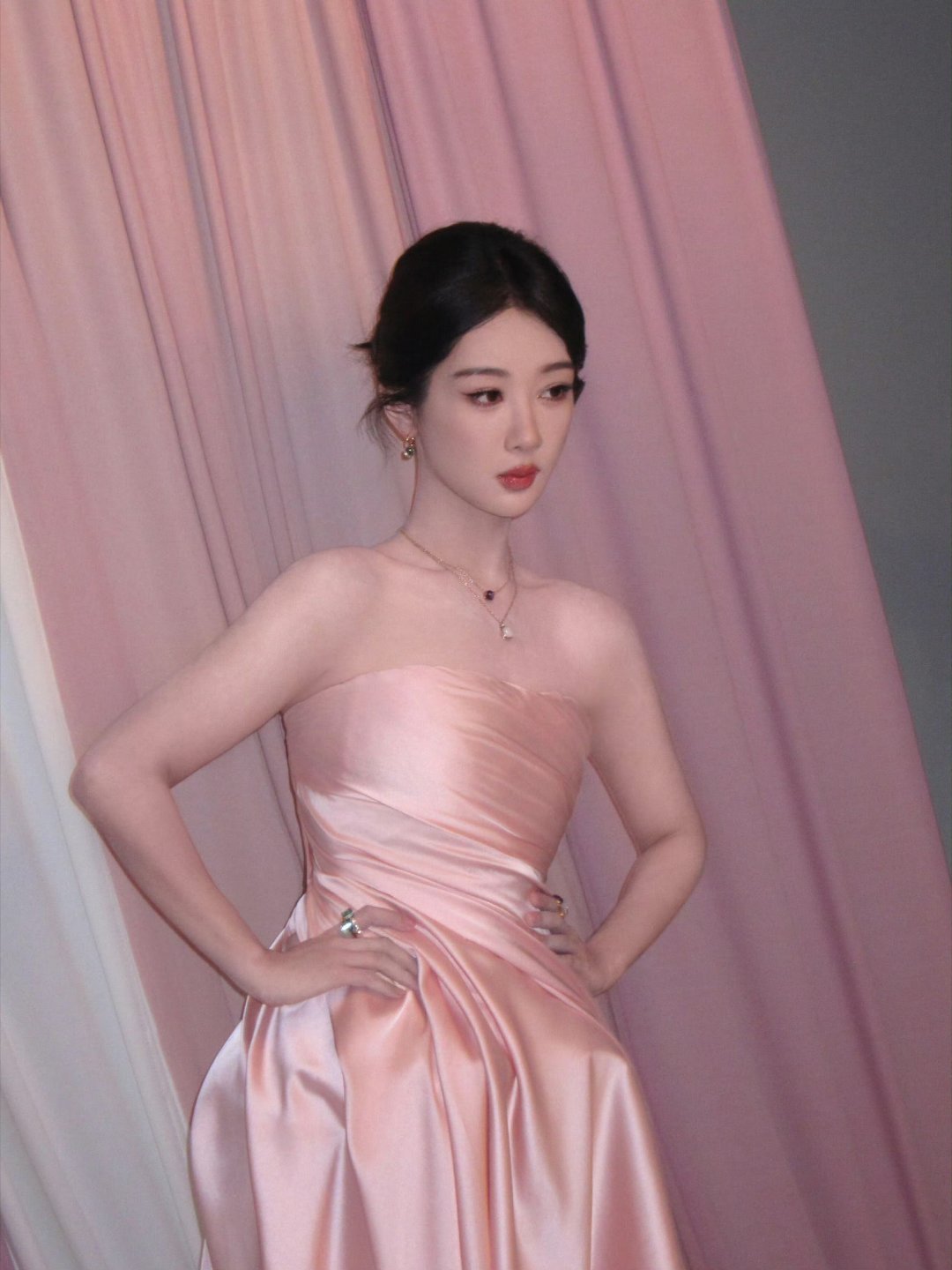 杨紫yz杨紫玉兰花开君再来 yz 杨紫董竹君我总想抓住什么或许是你陪在我身边的每