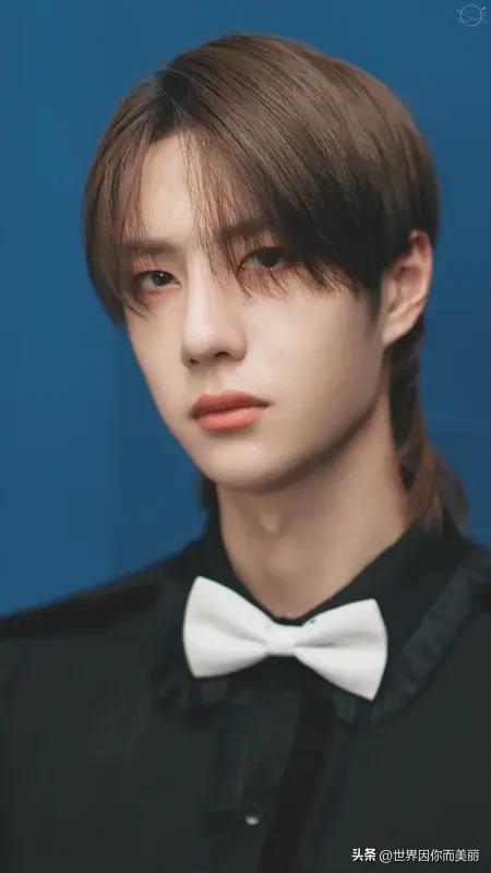 王一博真的太“闷”了！
不炒绯闻、不上综艺刷存在感、不搞热搜套路，连日常动态都少