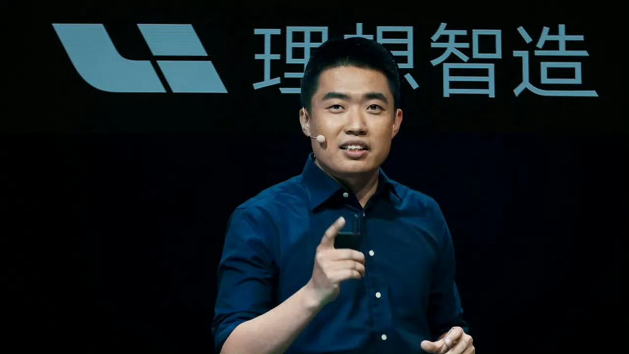 李想年薪6.39亿我滴乖乖，6.39个小目标啊！对比一下同为新势力车企的小鹏，何