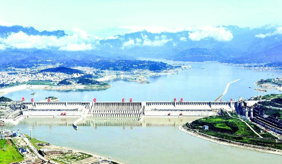 日本网友说：中日开战，先炸三峡，东大肯定瘫痪！这番话没等来中国网友的反驳，倒是先