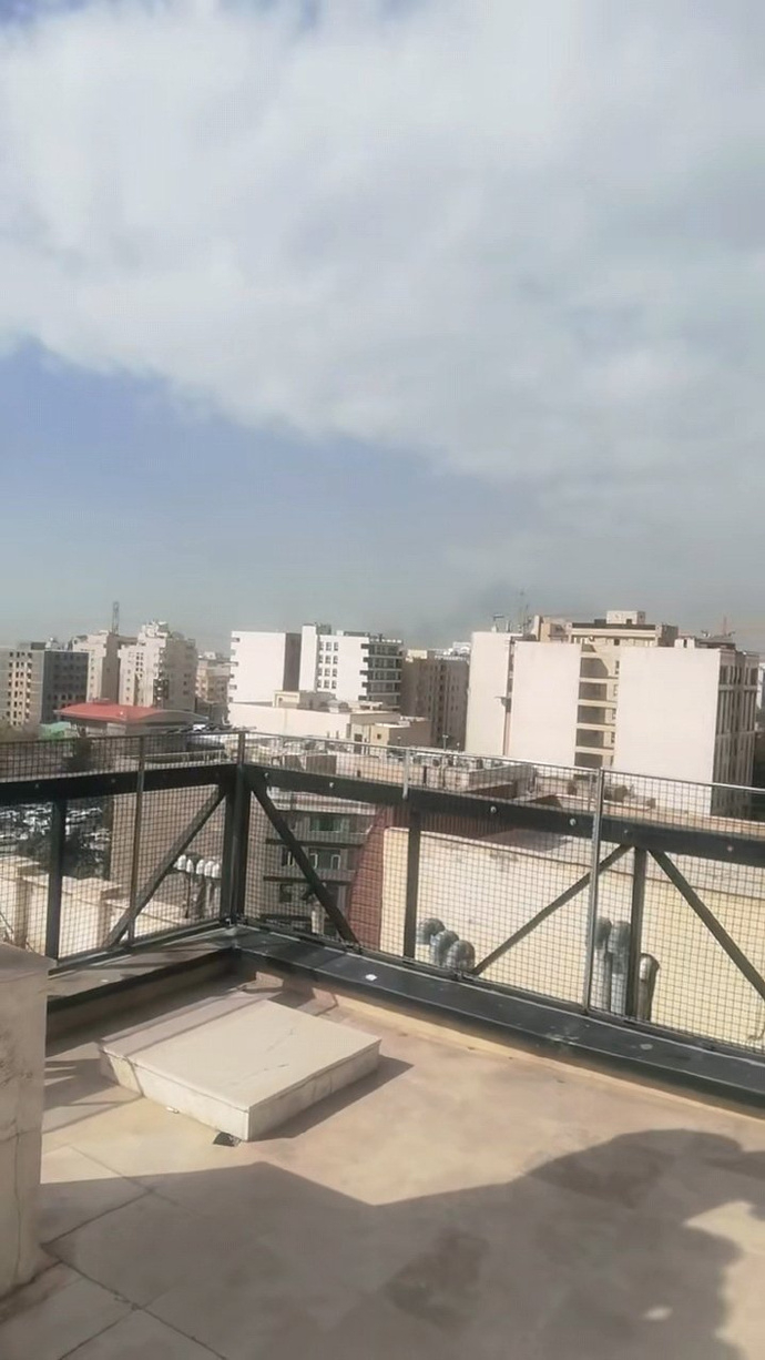 在伊朗中国人回应当前形势【伊朗德黑兰突发爆炸，当地中国人称生产生活未受大影响，暂