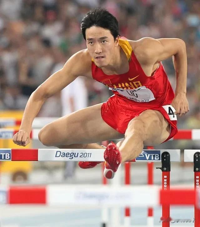 实话实说，中国体坛历史前五男运动员

第1、姚明（篮球）

第2、刘翔（110米