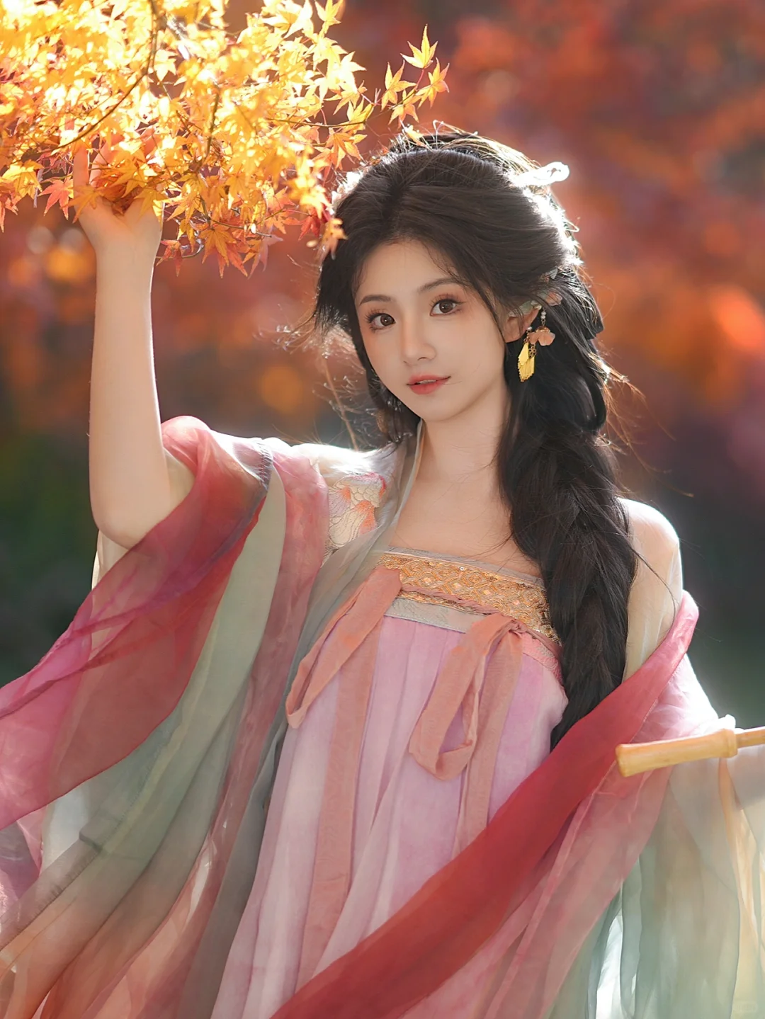 虎丘的红枫是秋景天花板吧