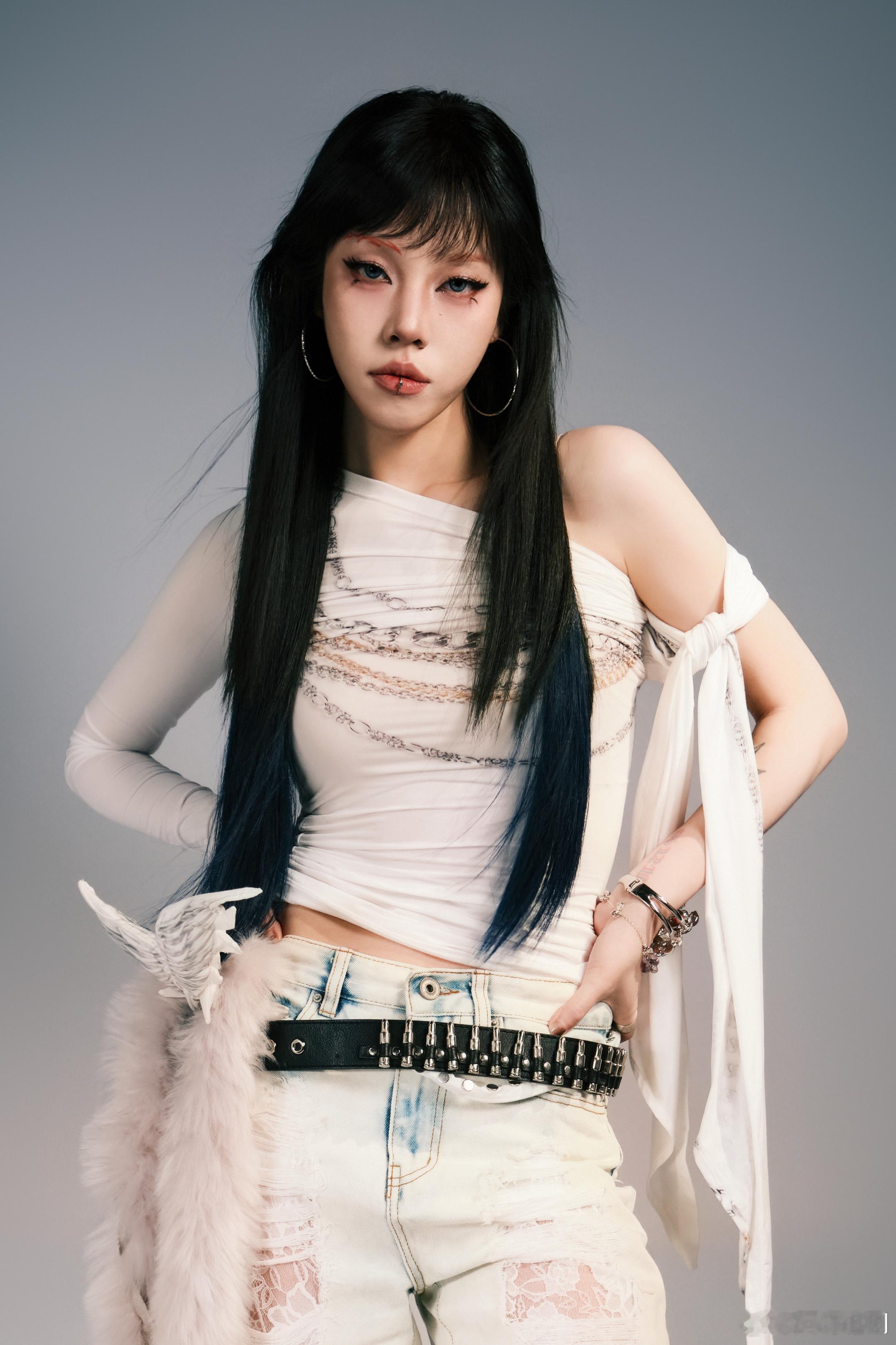 李大奔个人厂牌FEVER  李大奔厂牌FEVER官宣 「FEVER」厂牌官宣啦，