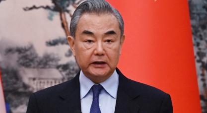 英国真的是坐不住了，直接给中国打电话，希望中国能给一颗定心丸吃。
 
近期英国给