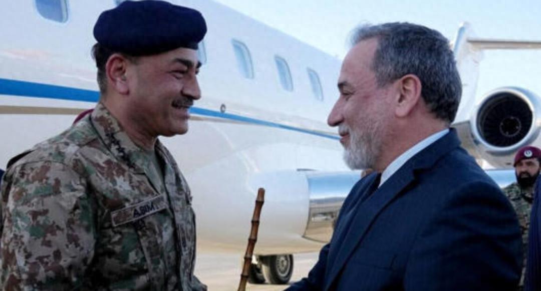 4月15日，巴基斯坦陆军参谋长穆尼尔元帅率领高级别军政代表团飞抵德黑兰，这场突如