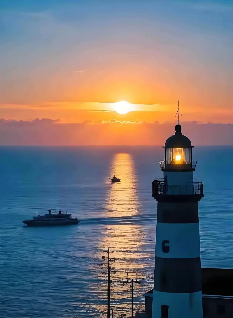 一位老纪委说：“别看很多老板在外面和你称兄道弟，只要你收了他的钱，一旦进去，要不