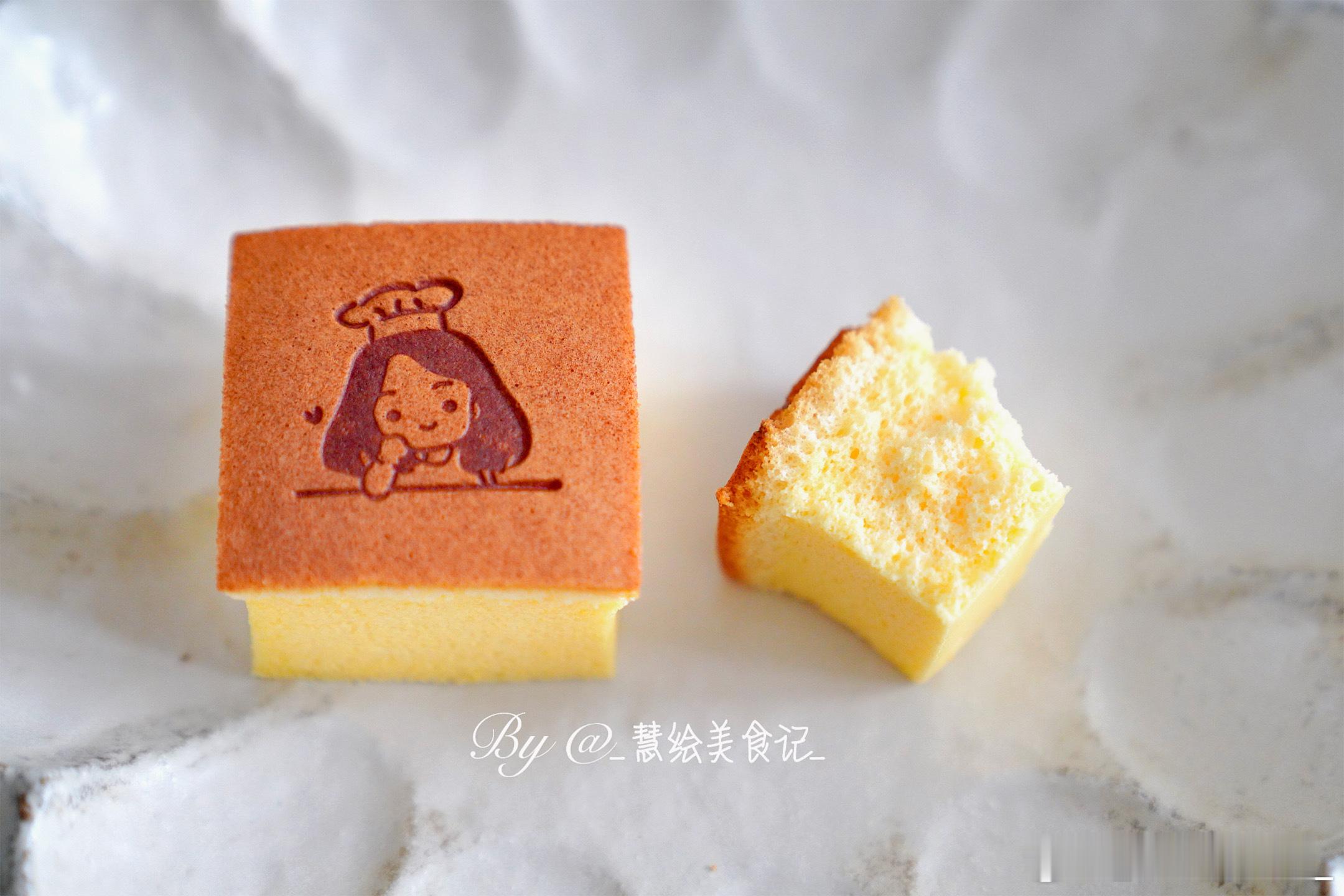 周五愉快[鲜花]早餐古早蛋糕、咖啡、凉拌西蓝花、杂粮粥~#好好吃饭##今天星期五