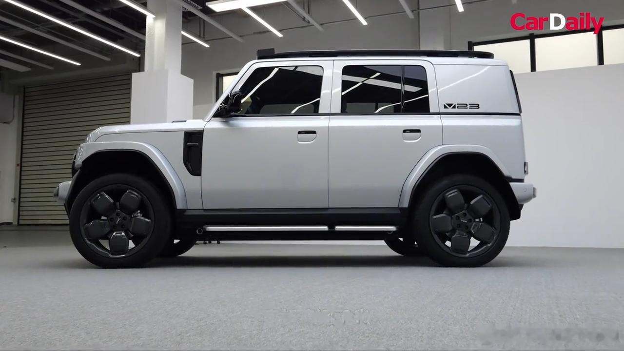 奇瑞icar V23[doge]长4200mm，高1900 mm，轴距2730m
