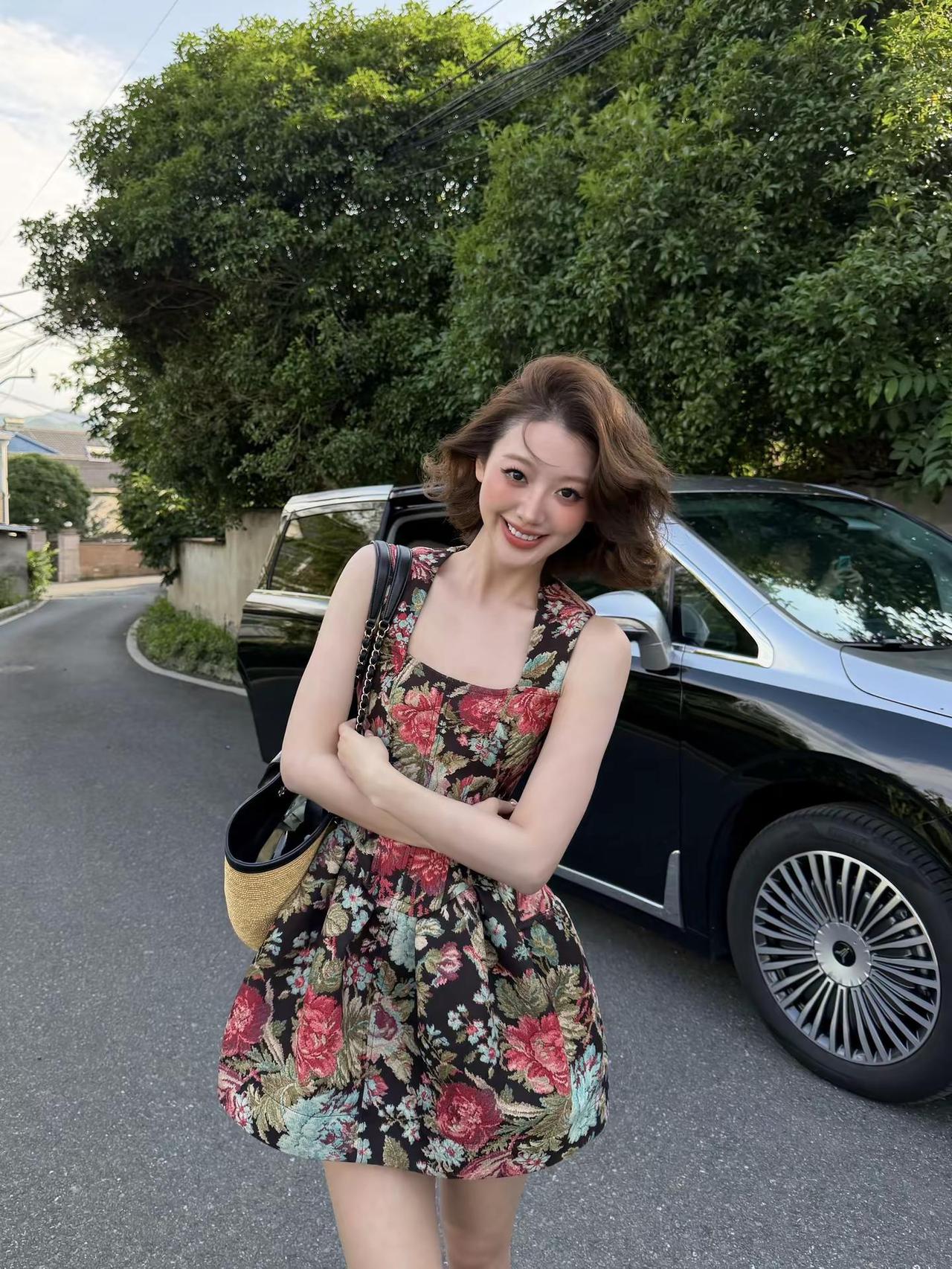 “𝐞𝐧𝐣𝐨𝐲”🌞🫧。经过一片玉米地少女感夏日ootd 度假神裙