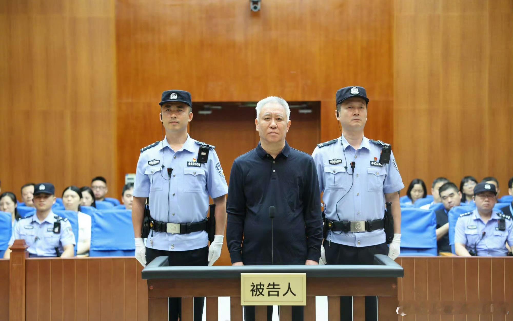 许家印一审被判无期许家印老得这么快？