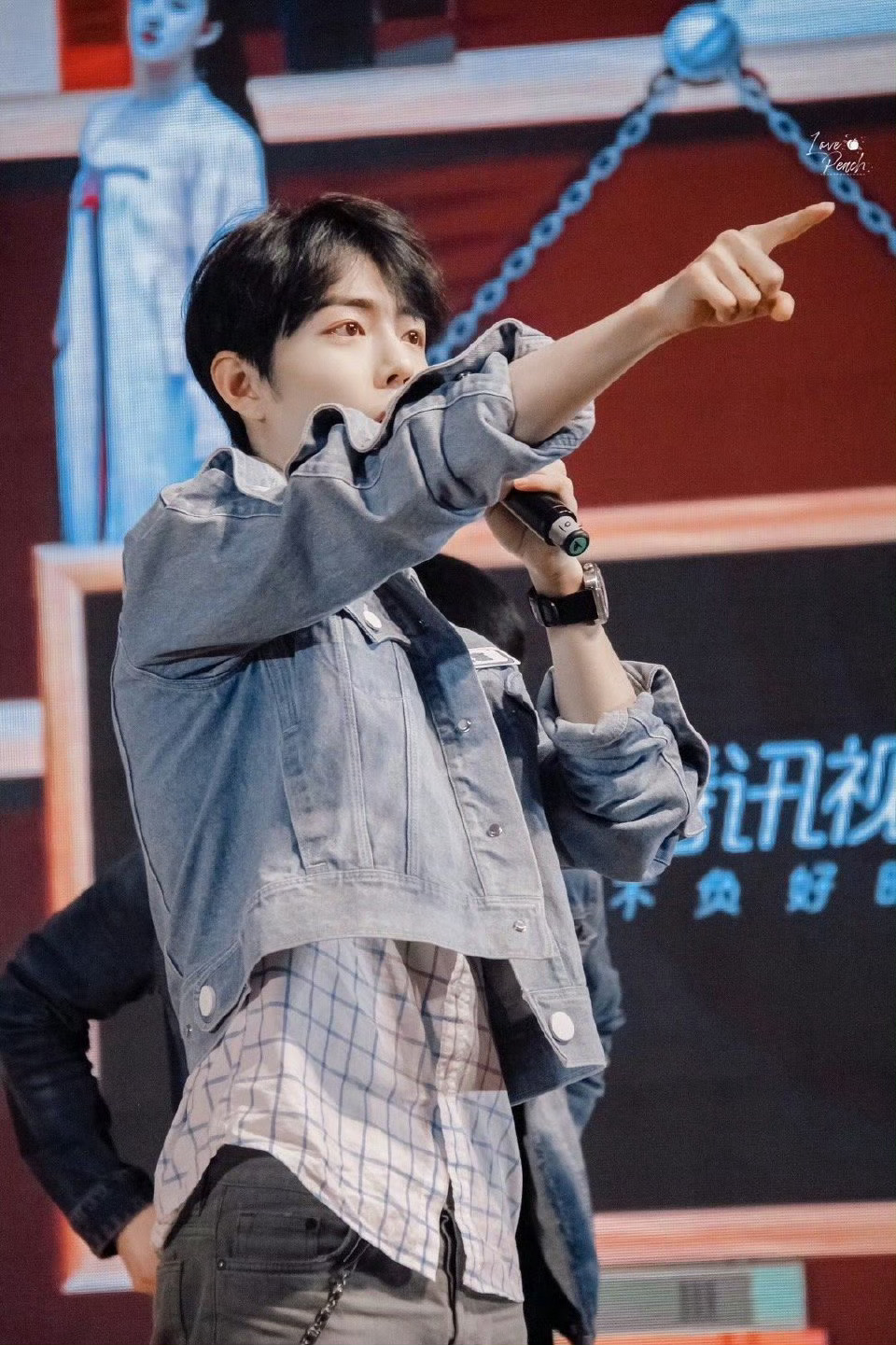 肖战跳舞💃🏻太迷人了憨憨的 
